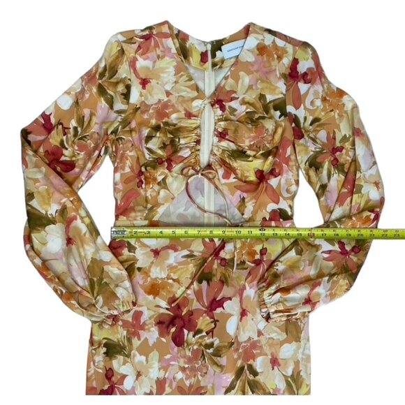 Significant Other Lucia Cut-Out Floral Dress - Picture 12 of 15
